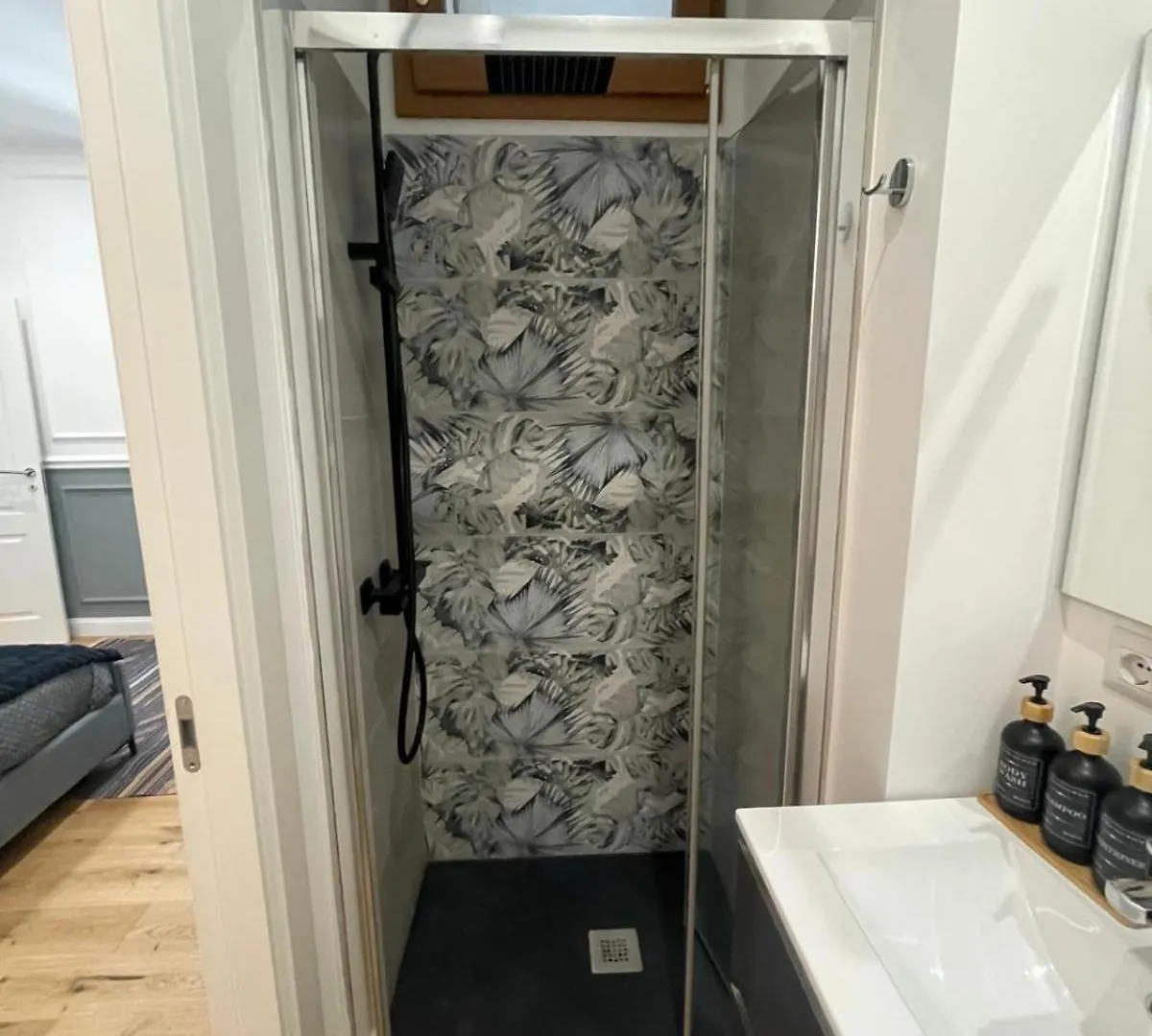 Luxury Apt Milan City Center Metro Rossa Porta Venezia Olaszország